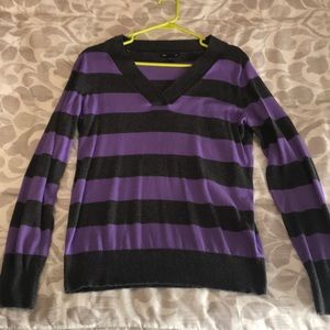 💜 Tops 3/$15 add to bundle for price!